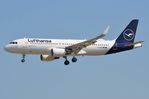 D-AIZW @ EDDF - Arrival of Lufthansa A320 - by FerryPNL