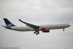 LN-RKN @ KEWR - Airbus A330-343 - Scandinavian Airlines - SAS  C/N 568, LN-RKN - by Dariusz Jezewski www.FotoDj.com