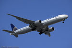N2846U @ KEWR - Boeing 777-322/ER - United Airlines  C/N 64990, N2846U - by Dariusz Jezewski www.FotoDj.com