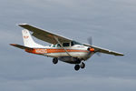 N9428G @ CYXX - Landing on 07 - by Guy Pambrun