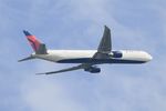 N831MH @ LFPG - Boeing 767-432ER,Climbing from rwy 06R, Roissy Charles De Gaulle airport (LFPG-CDG) - by Yves-Q