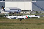 CS-TPH @ LFBO - Embraer EMB-145EP, Landing rwy 14R, Toulouse-Blagnac airport (LFBO-TLS) - by Yves-Q