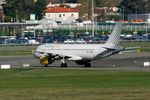 EC-LAA @ LFBO - Airbus A320-214, Taxiing, Toulouse-Blagnac airport (LFBO-TLS) - by Yves-Q