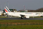 F-GRHR @ LFRB - Airbus A319-111, Taxiing to boarding ramp, Brest-Bretagne airport (LFRB-BES) - by Yves-Q