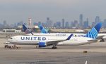 N675UA @ KEWR - Boeing 767-322 - by Mark Pasqualino