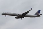 N73860 @ KORD - Boeing 757-33N - by Mark Pasqualino