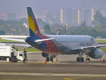 HL7772 @ RKSS - At Gimpo - by Micha Lueck