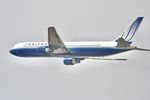 N657UA @ KLAX - United Boeing 767-322, N657UA departing 25R LAX - by Mark Kalfas