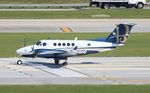 N16HG @ KFLL - King Air 200 zx - by Florida Metal