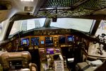 N772UA @ KSFO - Flightdeck. SFOI 2023. - by Clayton Eddy