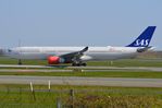 LN-RKS @ EKCH - SAS A333 arriving in CPH - by FerryPNL