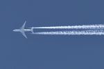 N769UA @ KORD - United Airlines B772 N769UA UA2614 LAX-IAD, FL370 over ORD - by Mark Kalfas