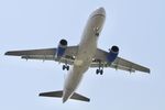 N412UA @ KORD - United Airlines A320 N412UA operating as UA2479 from PHL to ORD, on approach to 10L at O'hare - by Mark Kalfas