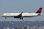 N333DX @ LAX - at lax - by Ronald
