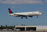 N325DN @ KFLL - DAL A321 zx JFK-FLL - by Florida Metal