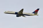 N662DN @ KLAX - B752 Delta Airlines Boeing 757-200 N662DN DAL8928 KLAX-KIND - by Mark Kalfas
