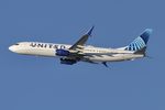 N75425 @ KORD - B738 United Airlines BOEING 737-824 N75425 UAL2430 KORD-LAX - by Mark Kalfas