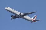 N155UW @ KORD - A321 American Airlines Airbus A321 N155UW AAL2765 ORD-PHX - by Mark Kalfas
