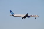 N78866 @ KORD - B753 UNITED AIRLINES Boeing 757-33N N78866 UAL1755 FLL-ORD - by Mark Kalfas