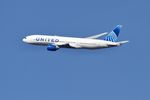 N771UA @ KORD - B772 United Airlines Boeing 777-222 N771UA UAL2340 ORD-MCO - by Mark Kalfas