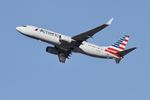 N869NN @ KORD - B738 American Airlines BOEING 737-823 N869NN AAL1637 ORD-DCA - by Mark Kalfas