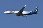 N520AS @ KORD - B738 Alaska Airlines Boeing 737-890 N520AS ASA325 ORD-PDX - by Mark Kalfas