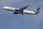 N222UA @ KORD - B772 United Airlines Boeing 777-222 N222UA UAL1957 ORD-LAX - by Mark Kalfas