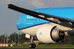 PH-BVO @ EHAM - at spl - by Ronald