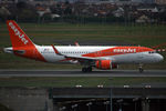 OE-IJY @ LFPO - Taxiing - by micka2b