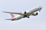 N831AA @ KORD - B789 American Airlines Boeing 787-9 Dreamliner N831AA AAL2346 ORD-DFW - by Mark Kalfas