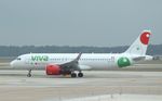 XA-VIH @ KIAH - Airbus A320-271N