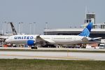 N14019 @ KORD - B78X United Airlines Boeing 787-10 Dreamliner N14019 UAL973 EBBR-KORD - by Mark Kalfas