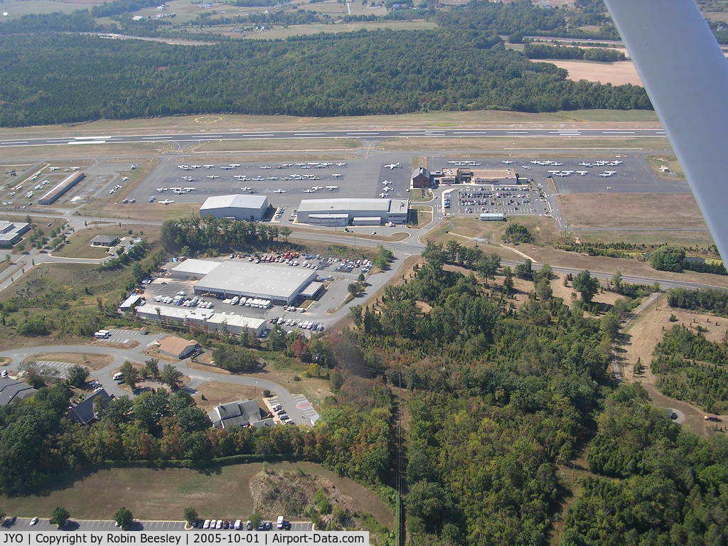 Leesburg Executive Airport (JYO) - Great little airport terminal with nice viewing terrace