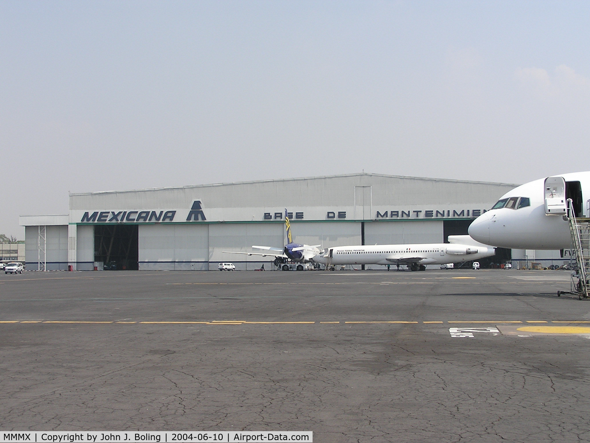 Lic. Benito Juárez International Airport, Mexico City, Distrito Federal Mexico (MMMX) - Mexicana Maintenance Base