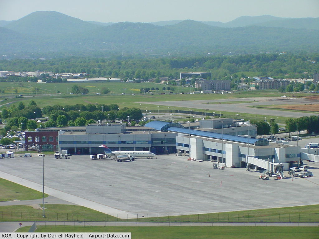 Roanoke Rgnl/woodrum Field Airport (ROA) - Airport Terminal