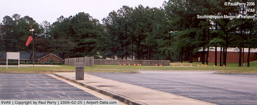Southampton Memorial Hospital Heliport (9VA9) - Perimeter lights just came on here in Franklin VA