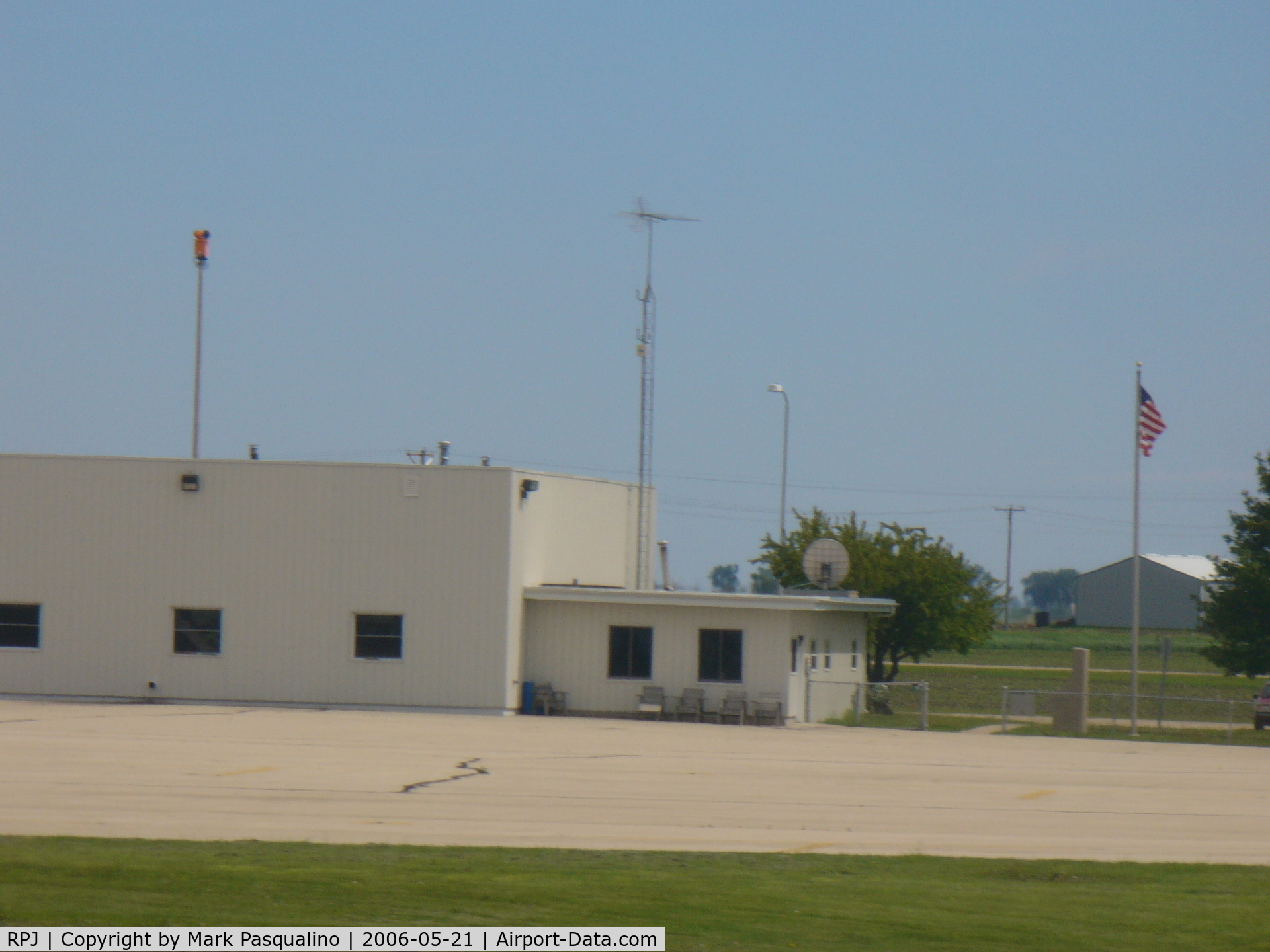 Rochelle Municipal Airport-koritz Field Airport (RPJ) - Rochelle, IL