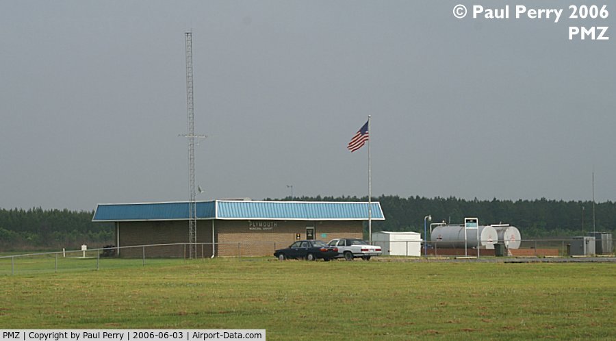 Plymouth Municipal Airport (PMZ) - The main (and only, other than hangars) building at Plymouth Municipal