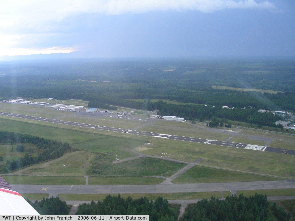 Bremerton National Airport (PWT) - Parachute Activity