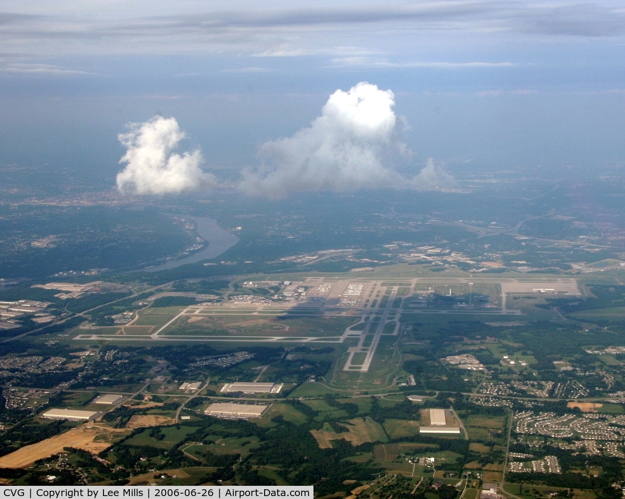 Cincinnati/northern Kentucky International Airport (CVG) - Looking East down Runway 9 in CVG. On downwind for the new Runway 18R.