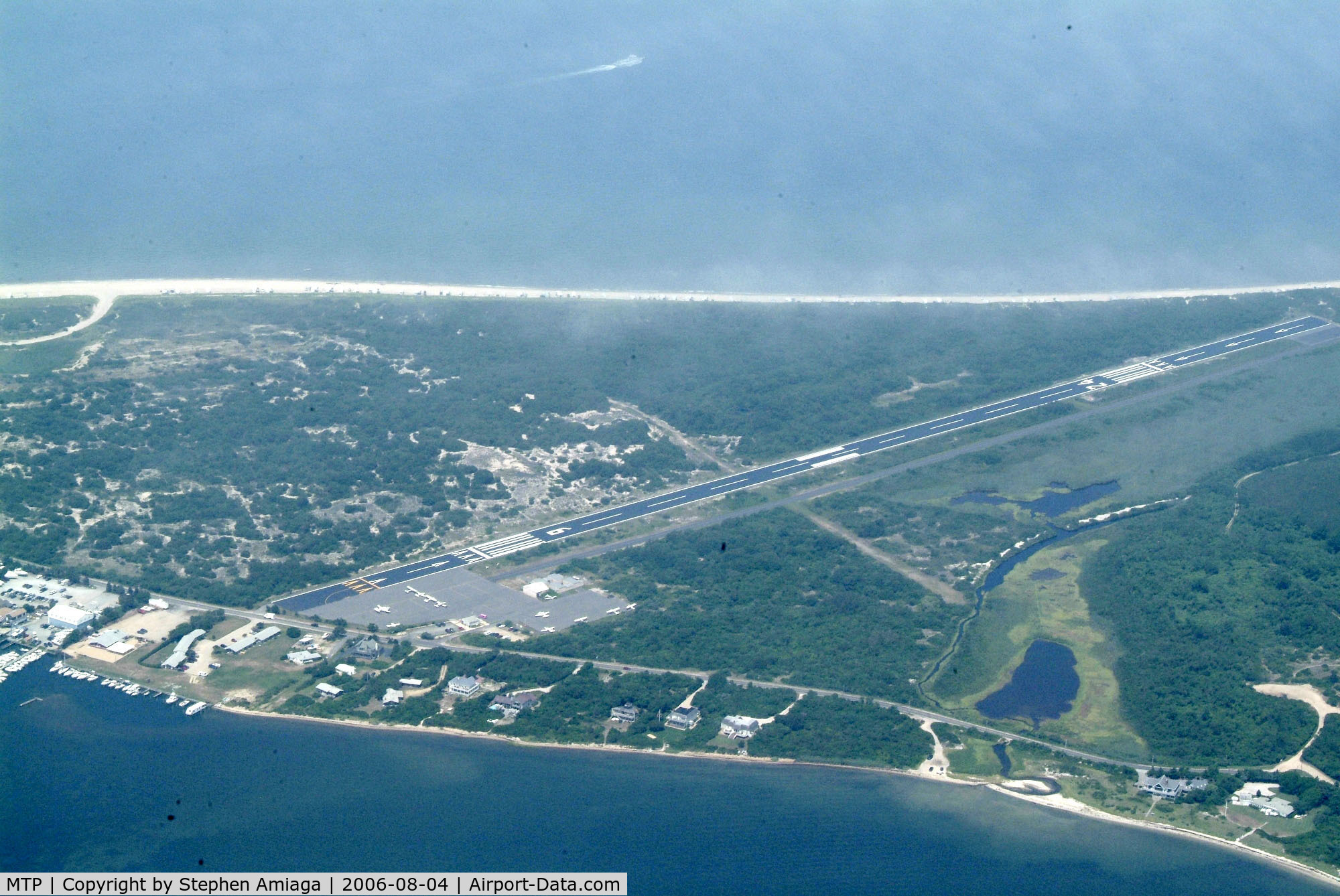 Montauk Airport (MTP) - Montauk as seen with the new paintjob - on our way to Block Island, 3500MSL