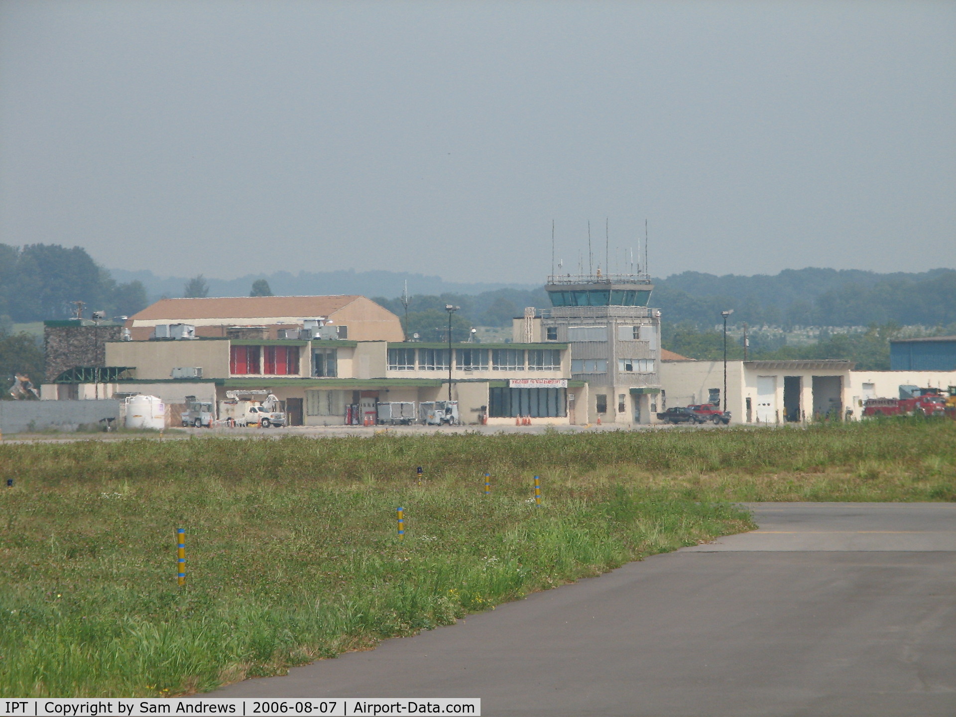 Williamsport Regional Airport (IPT) - A better picture of the terminal, tower and awesome restaurant.