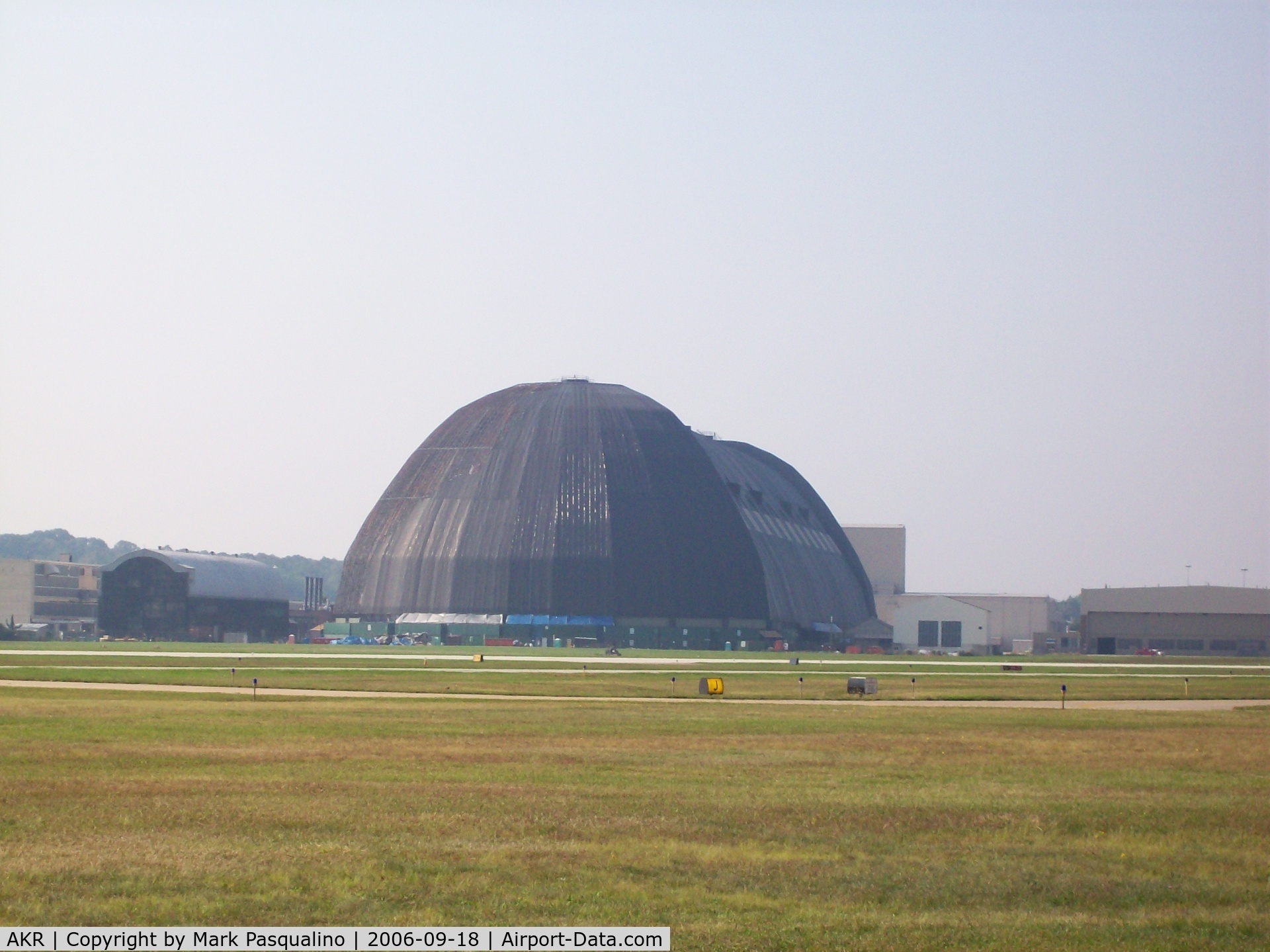 Akron Fulton International Airport (AKR) - Old hangar