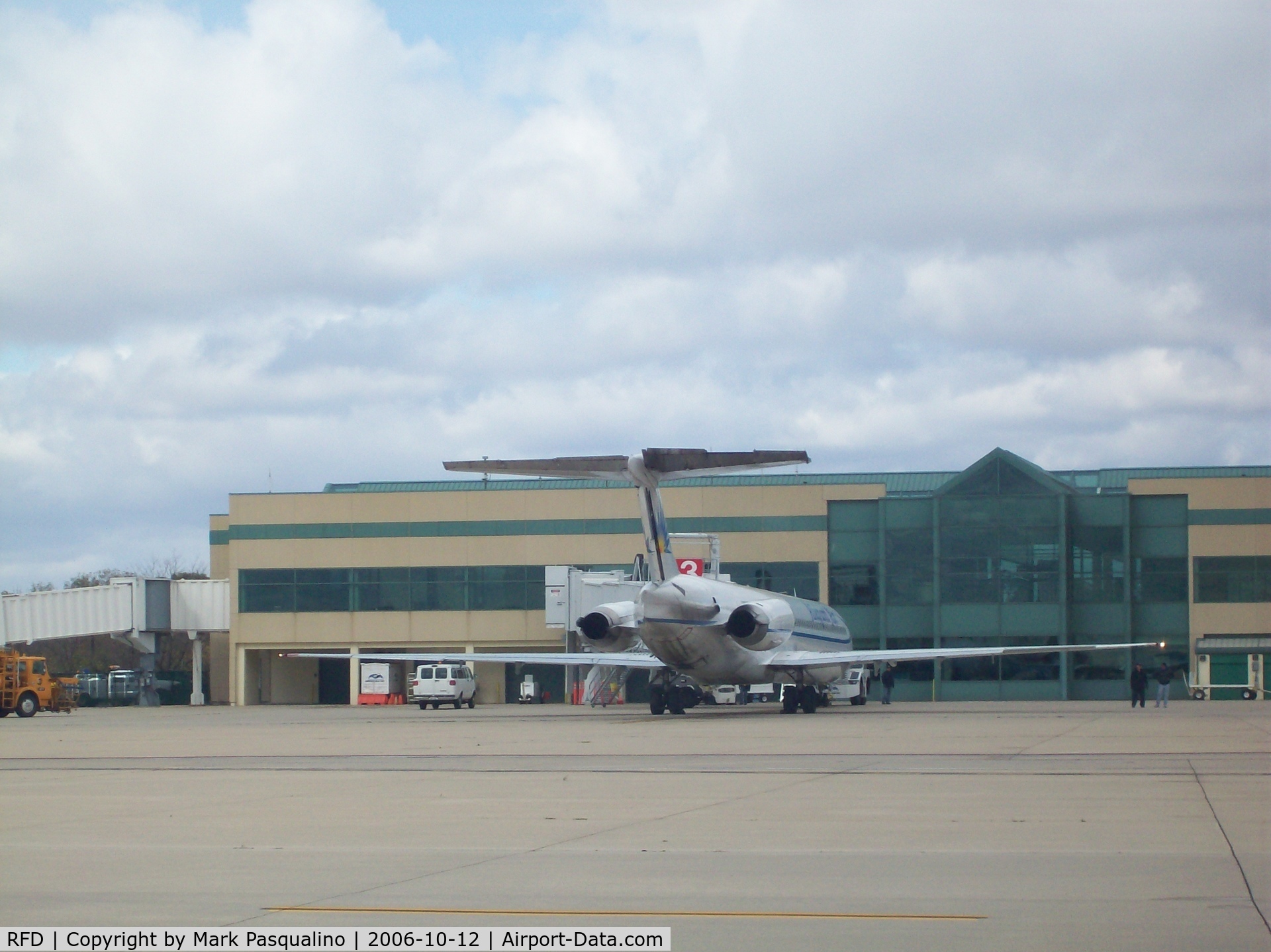 Chicago/rockford International Airport (RFD) - Airline ramp