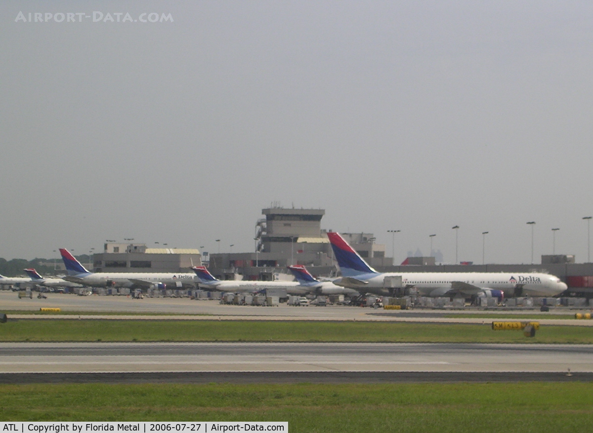 Hartsfield - Jackson Atlanta International Airport (ATL) - Terminals at ATL