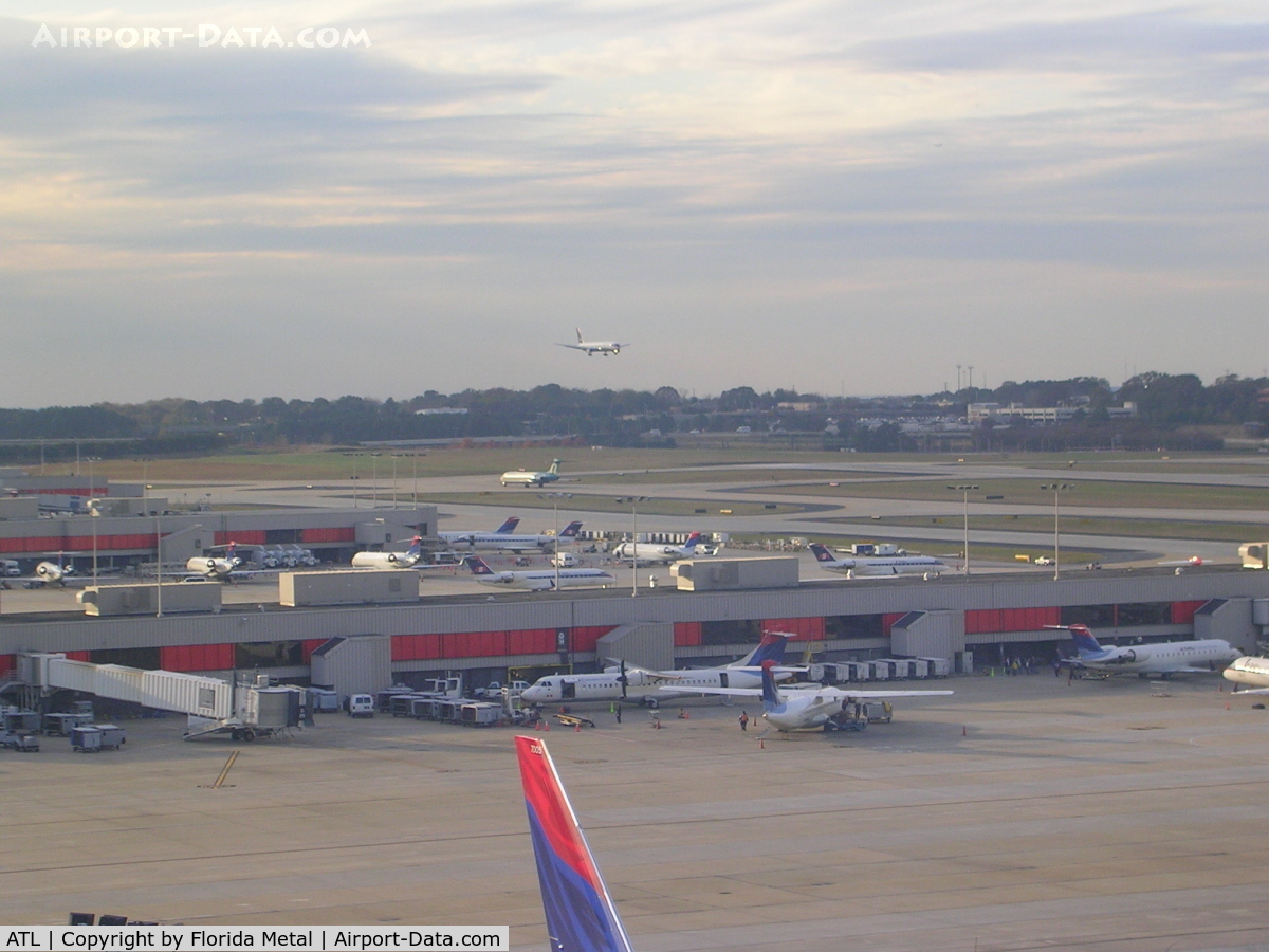 Hartsfield - Jackson Atlanta International Airport (ATL) - Concourse D from roof of E