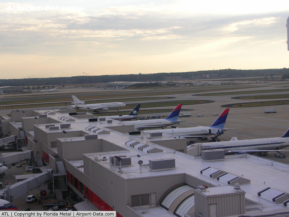 Hartsfield - Jackson Atlanta International Airport (ATL) - Concourse E from roof