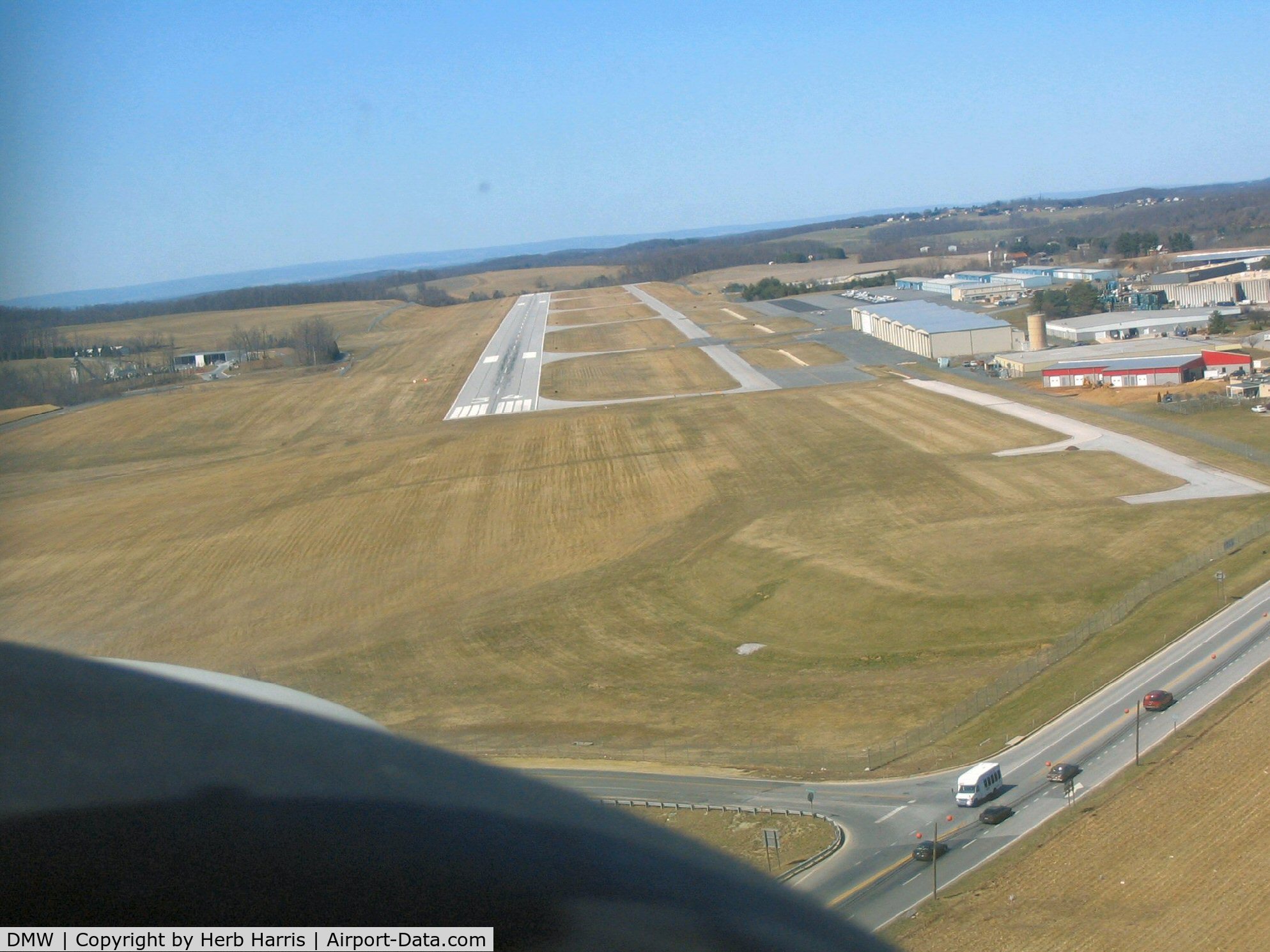 Carroll County Rgnl/jack B Poage Field Airport (DMW) - On final rwy 34