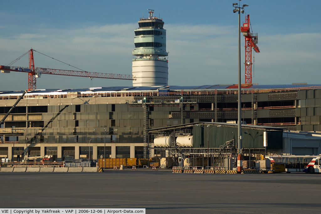 Vienna International Airport, Vienna Austria (VIE) - New Terminal Skylink under construction
