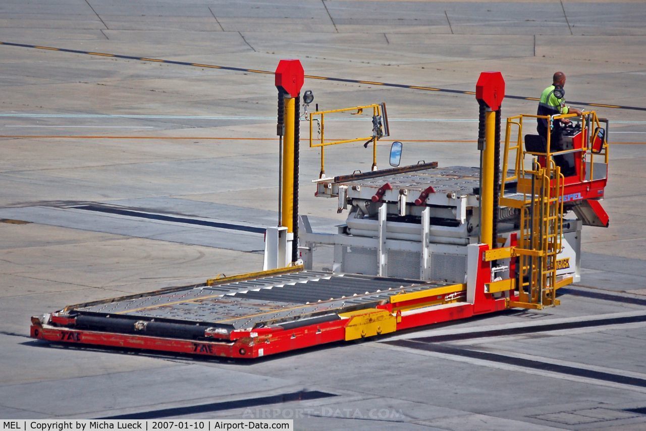 Melbourne International Airport, Tullamarine, Victoria Australia (MEL) - Container Loader
